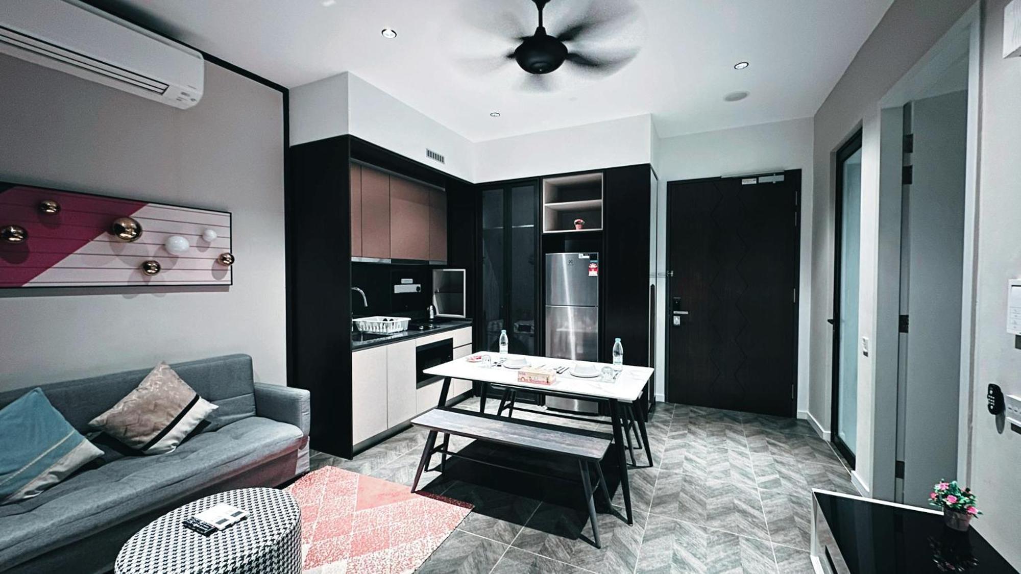 Scarletz Suites Klcc By Luxe Suites Kuala Lumpur Room photo