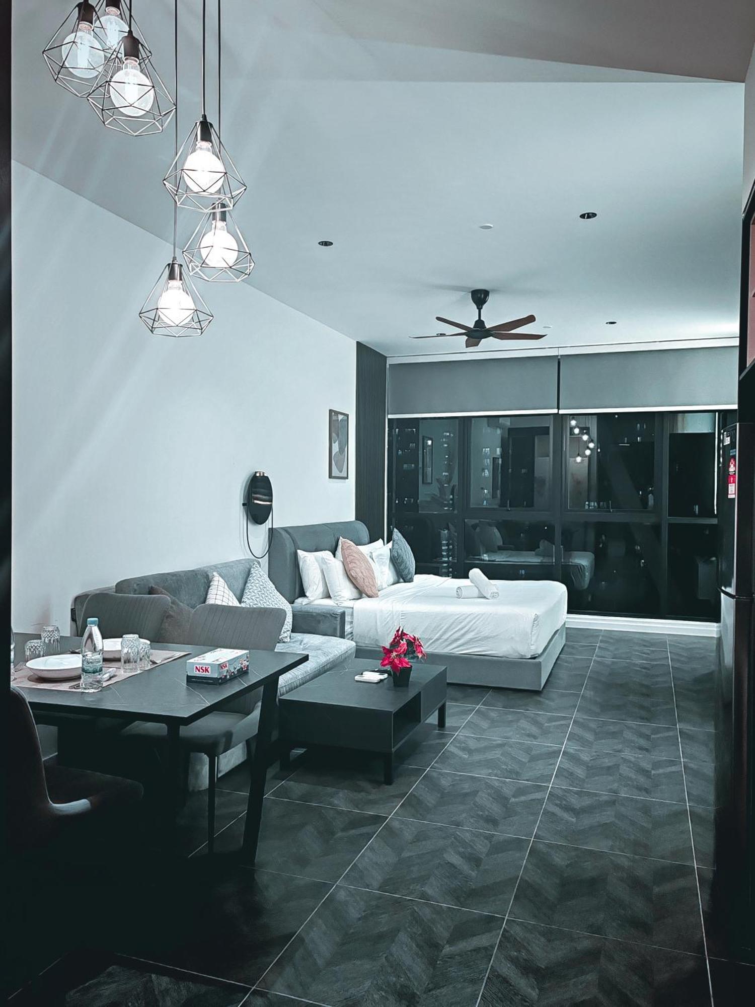 Scarletz Suites Klcc By Luxe Suites Kuala Lumpur Room photo